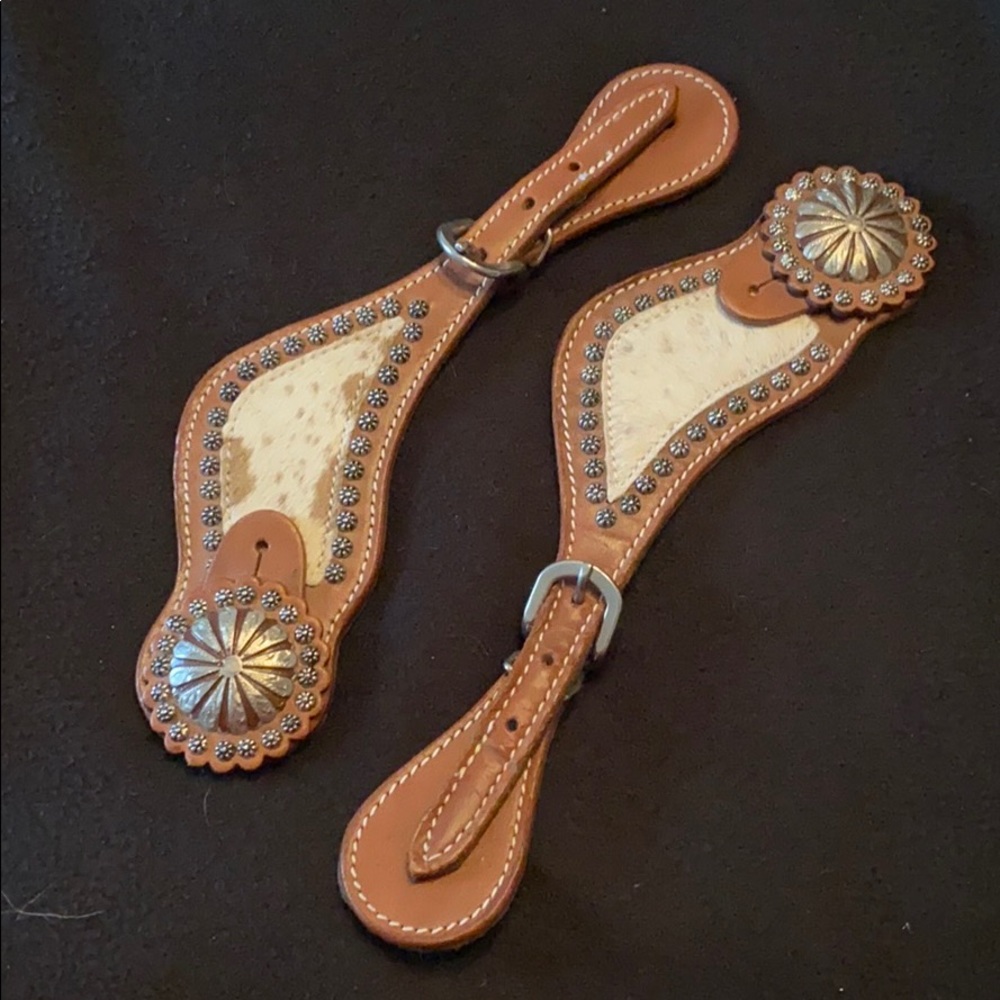 Spur straps